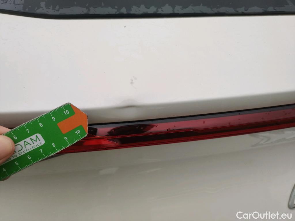  Land Rover  Discovery SEAT Nuevo León / 2020 / 5P / berlina con portón 2.0 TDI 110kW DSG-7 Style Go(SP) #2