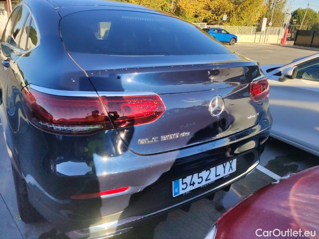  Mercedes  G-Klasee MERCEDES-BENZ GLC Coupé / 2019 / 5P / coupé GLC 300 de 4MATIC #1