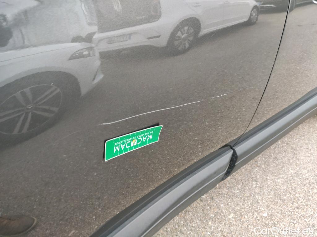  Peugeot  3008 PEUGEOT  / 2020 / 5P / todoterreno 1.5 BlueHDi 96kW (130CV) S&S Active Pack (AC3) #23