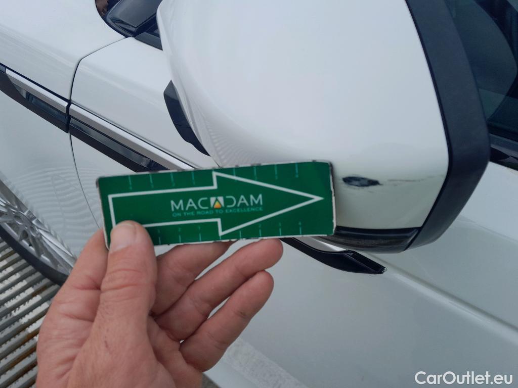  Land Rover  Range Rover LAND ROVER  Velar / 2017 / 5P / todoterreno 2.0D D240 4WD Auto #17