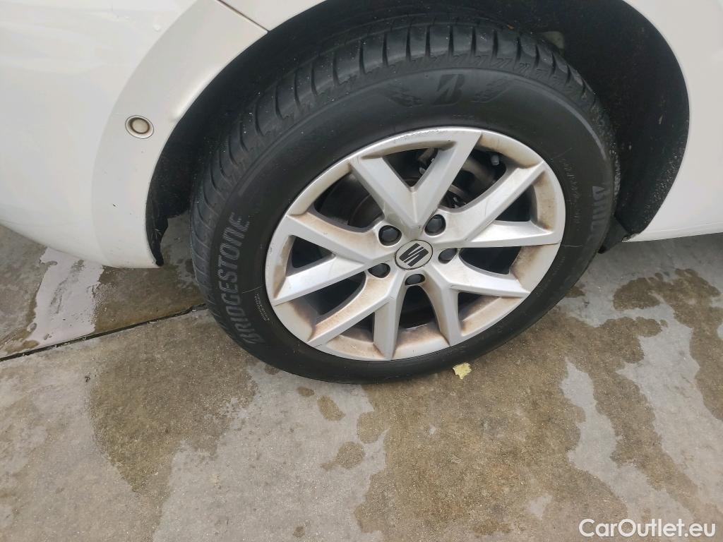  Land Rover  Discovery SEAT Nuevo León / 2020 / 5P / berlina con portón 2.0 TDI 110kW DSG-7 Style Go(SP) #16