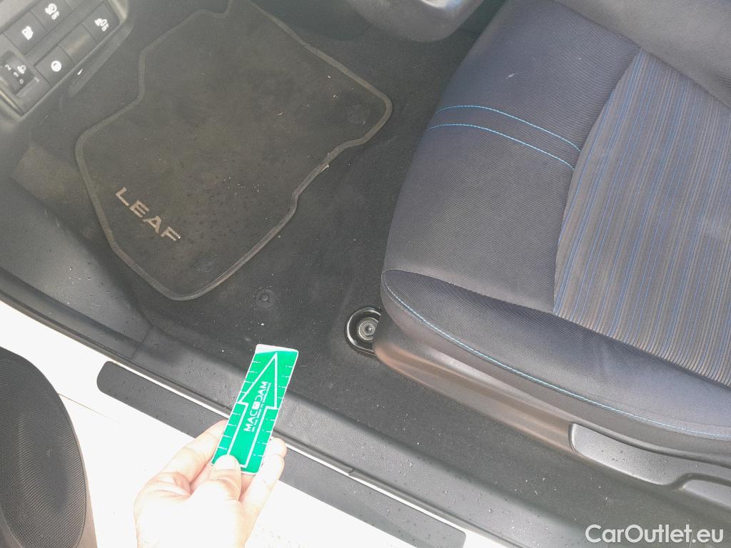  Nissan  Leaf NISSAN  / 2017 / 5P / berlina con portón 62kWh e+ N-Connecta #14