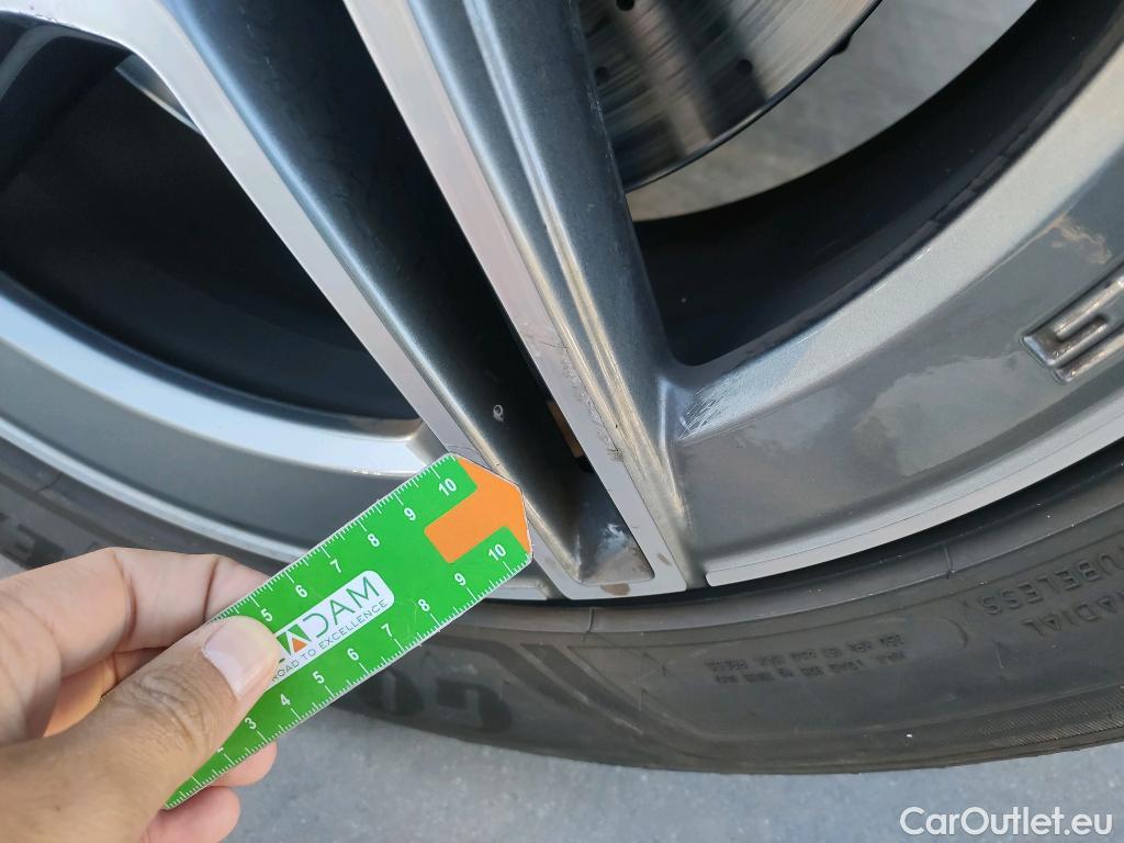  Mercedes  G-Klasee MERCEDES-BENZ GLC Coupé / 2019 / 5P / coupé GLC 300 de 4MATIC #6