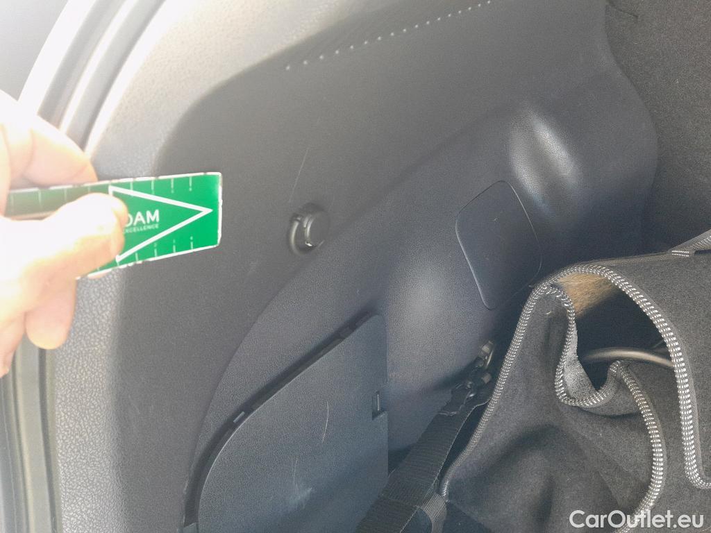  Nissan  Leaf NISSAN  / 2017 / 5P / berlina con portón 62kWh e+ N-Connecta #16