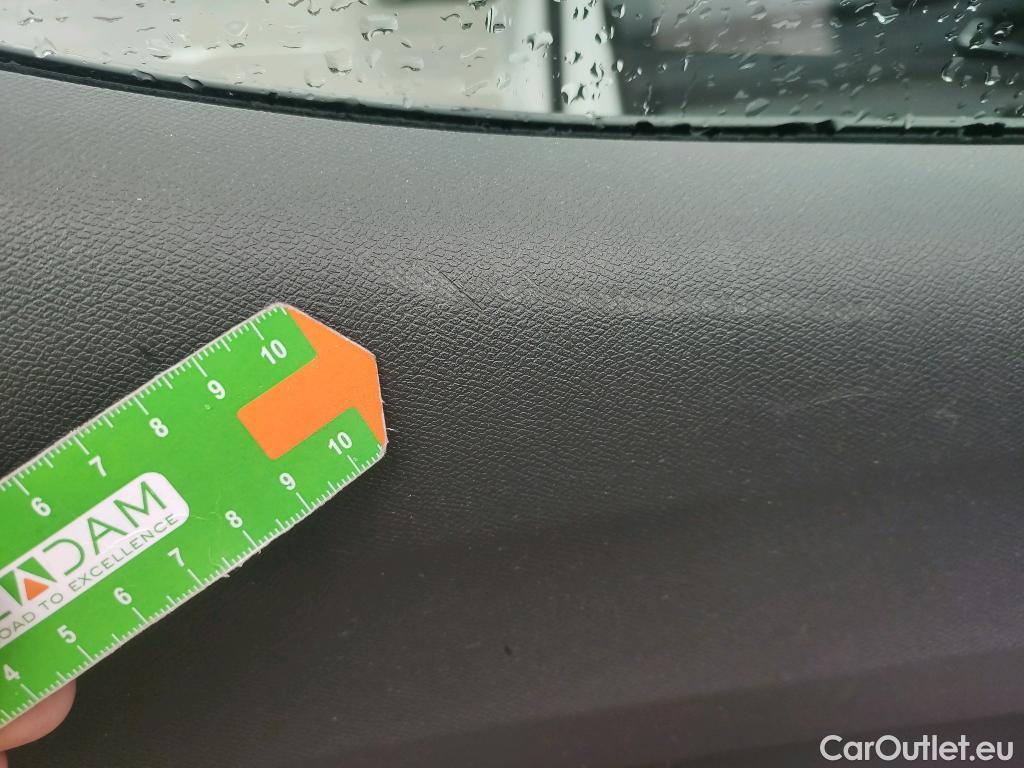  Land Rover  Discovery SEAT Nuevo León / 2020 / 5P / berlina con portón 2.0 TDI 110kW DSG-7 Style Go(SP) #33