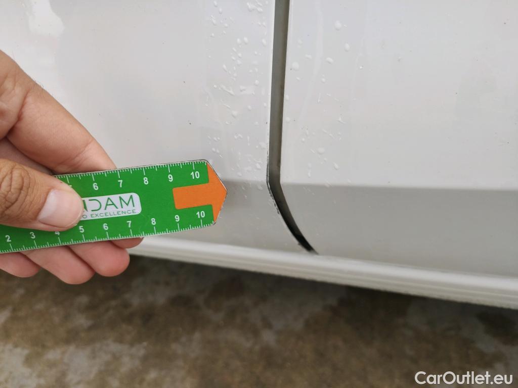  Land Rover  Discovery SEAT Nuevo León / 2020 / 5P / berlina con portón 2.0 TDI 110kW DSG-7 Style Go(SP) #8