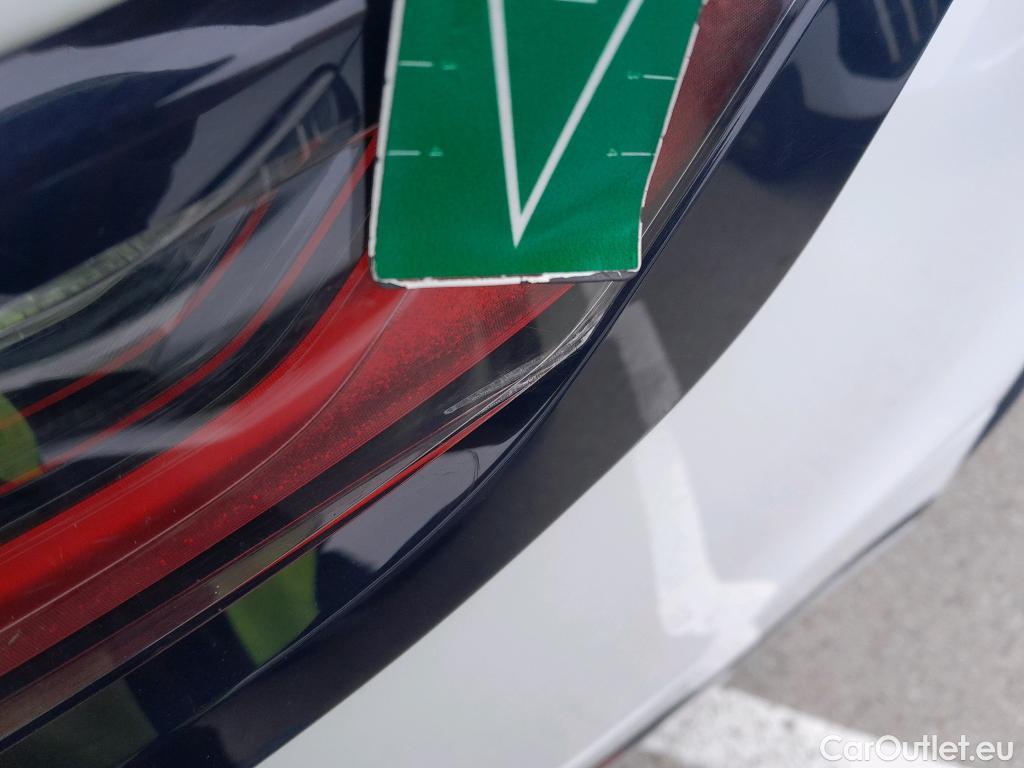  Land Rover  Range Rover LAND ROVER  Velar / 2017 / 5P / todoterreno 2.0D D240 4WD Auto #11