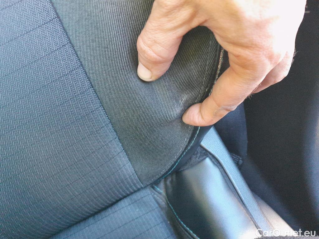  Peugeot  2008 PEUGEOT  / 2019 / 5P / todoterreno Allure Pack BlueHDI 81kW (110CV) #5