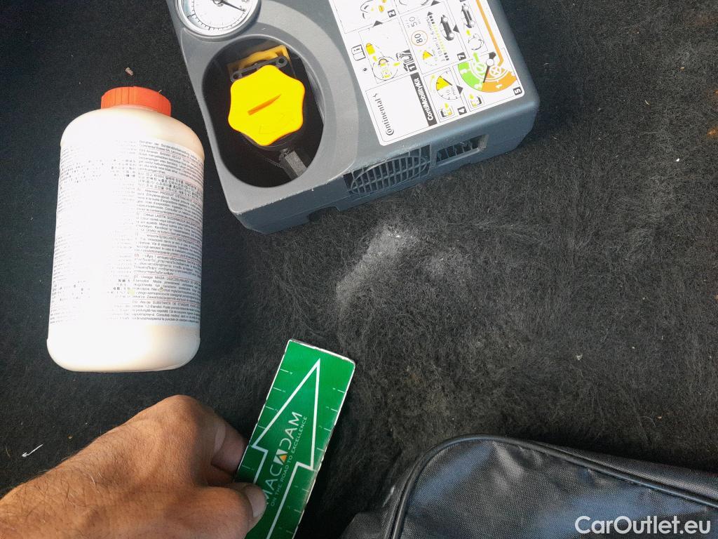  Nissan  Leaf NISSAN  / 2017 / 5P / berlina con portón 62kWh e+ N-Connecta #28