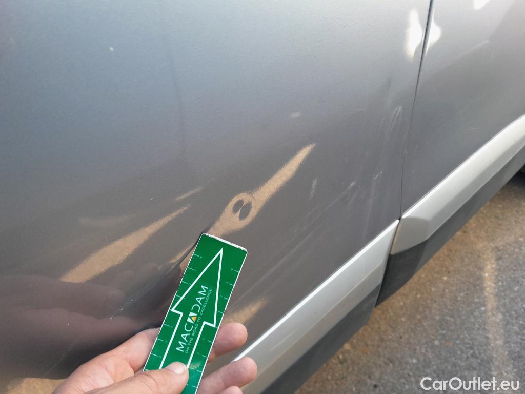  Peugeot  2008 PEUGEOT  / 2019 / 5P / todoterreno Allure Pack BlueHDI 81kW (110CV) #12