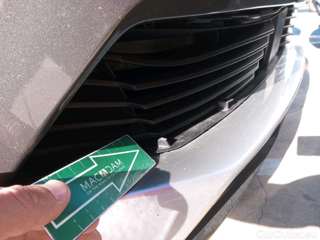  Peugeot  3008 PEUGEOT  / 2020 / 5P / 1.5 BlueHDi 96kW (130CV) S&S Active Pack #17