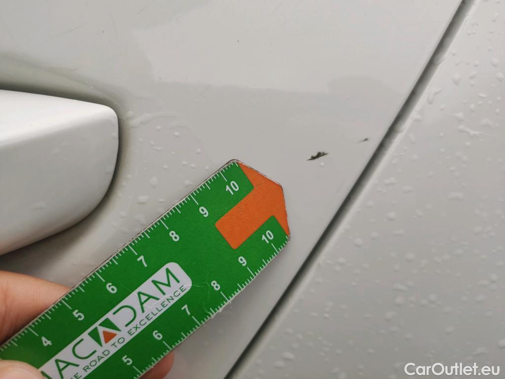  Land Rover  Discovery SEAT Nuevo León / 2020 / 5P / berlina con portón 2.0 TDI 110kW DSG-7 Style Go(SP) #13