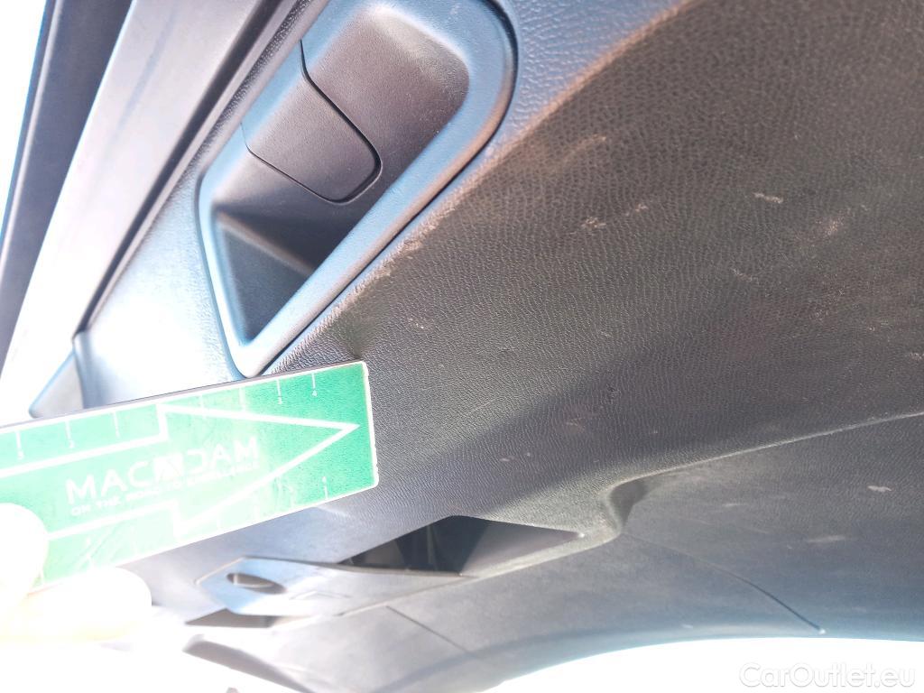  Peugeot  3008 PEUGEOT  / 2020 / 5P / 1.5 BlueHDi 96kW (130CV) S&S Active Pack #9