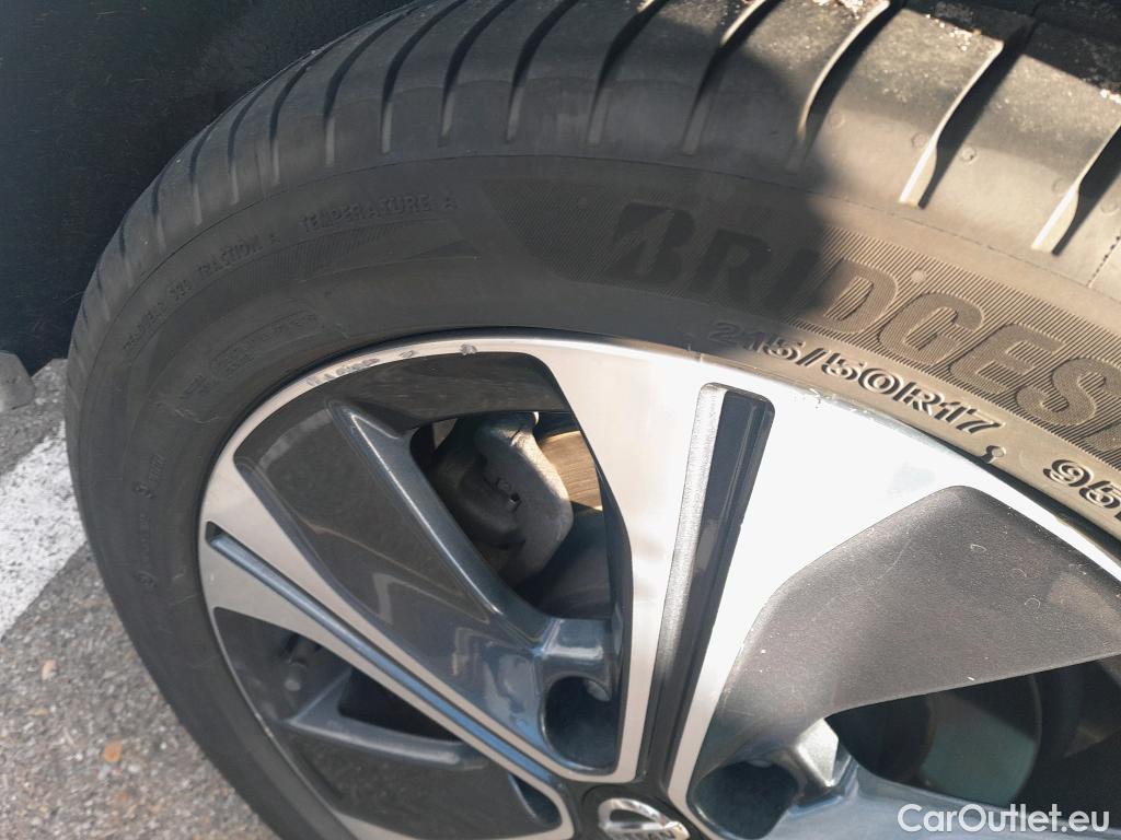  Nissan  Leaf NISSAN  / 2017 / 5P / berlina con portón 62kWh e+ N-Connecta #3