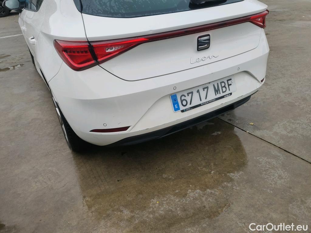  Land Rover  Discovery SEAT Nuevo León / 2020 / 5P / berlina con portón 2.0 TDI 110kW DSG-7 Style Go(SP) #36