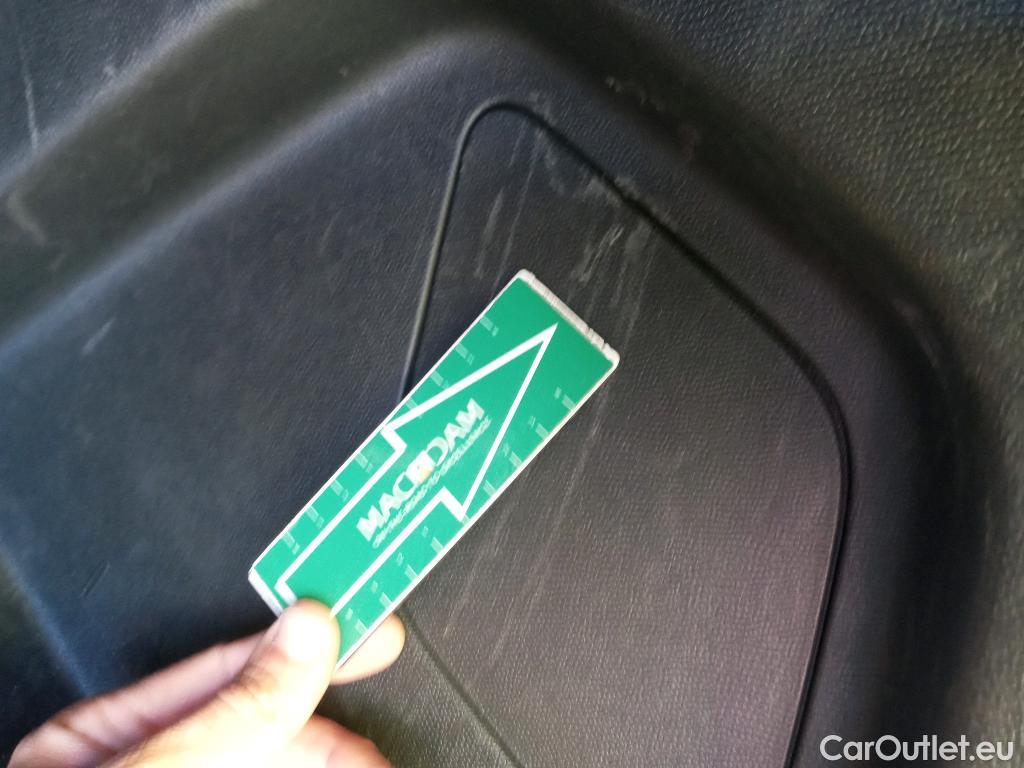  Peugeot  3008 PEUGEOT  / 2020 / 5P / 1.5 BlueHDi 96kW (130CV) S&S Active Pack #16