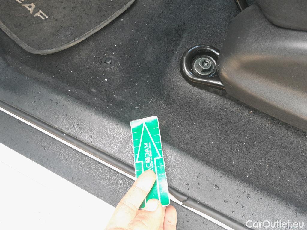  Nissan  Leaf NISSAN  / 2017 / 5P / berlina con portón 62kWh e+ N-Connecta #15