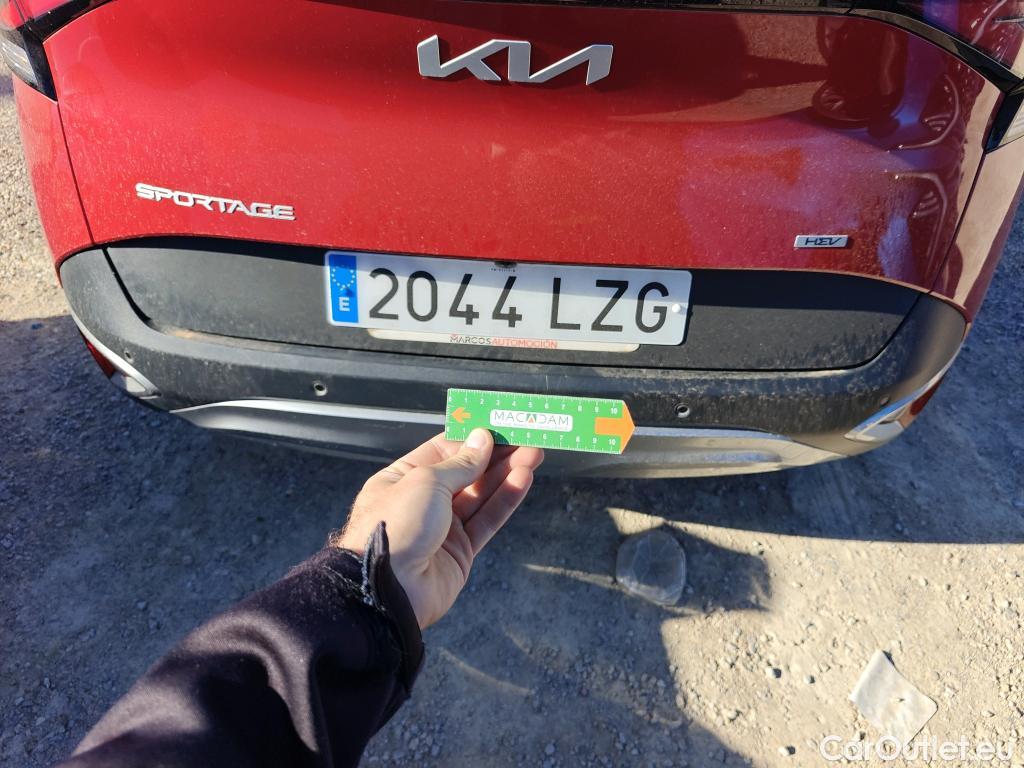  KIA  Sportage KIA  / 2022 / 5P / todoterreno 1.6 T-GDi HEV 171kW (230CV) Drive 4X2 #62