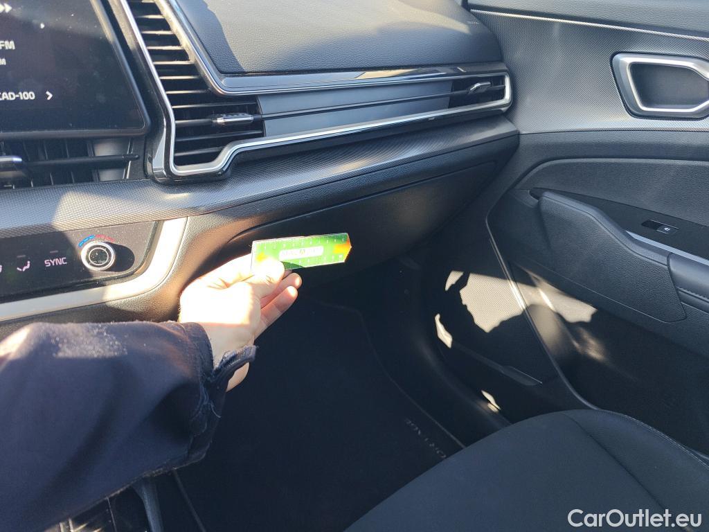  KIA  Sportage KIA  / 2022 / 5P / todoterreno 1.6 T-GDi HEV 171kW (230CV) Drive 4X2 #39