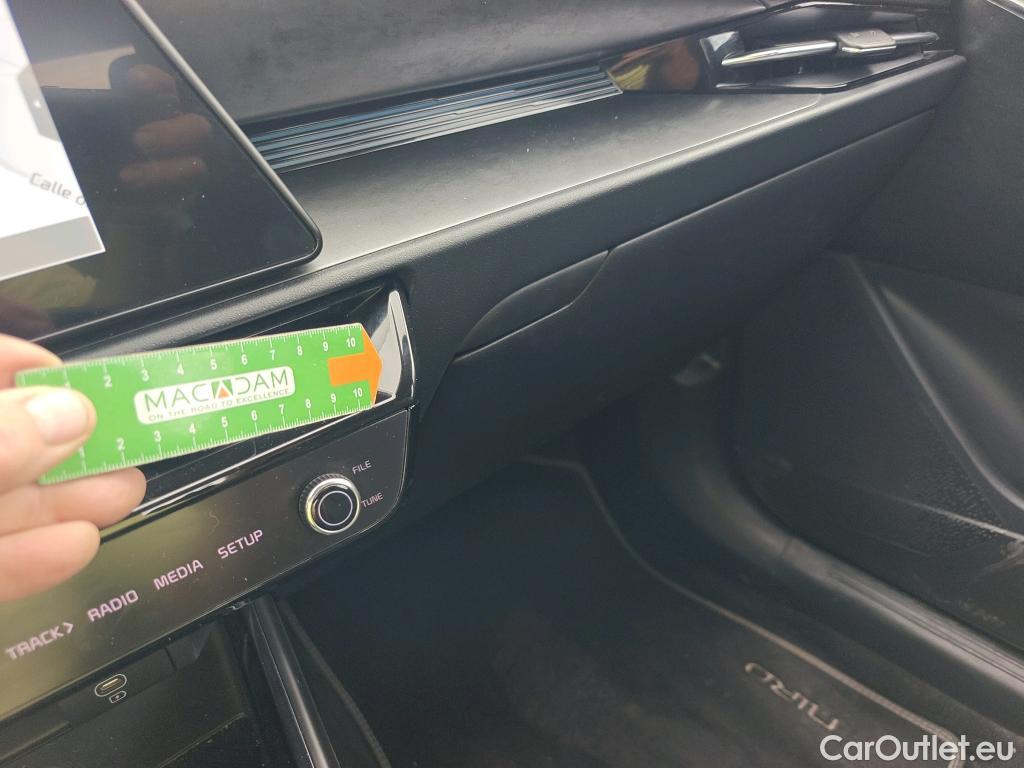  KIA  Niro KIA  / 2022 / 5P / crossover 1.6 GDi HEV 104kW (141CV) Drive #10