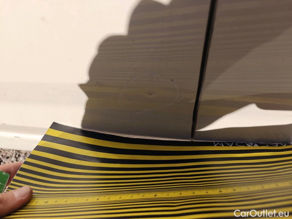  Nissan  Micra NISSAN  / 2017 / 5P / berlina con portón IG-T 68 kW (92 CV) E6D-F Acenta #39