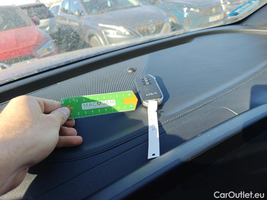  KIA  Sportage KIA  / 2022 / 5P / todoterreno 1.6 T-GDi HEV 171kW (230CV) GT-line 4X2 #1