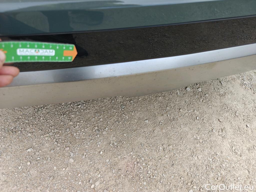  KIA  Niro KIA  / 2022 / 5P / crossover 1.6 GDi HEV 104kW (141CV) Drive #16