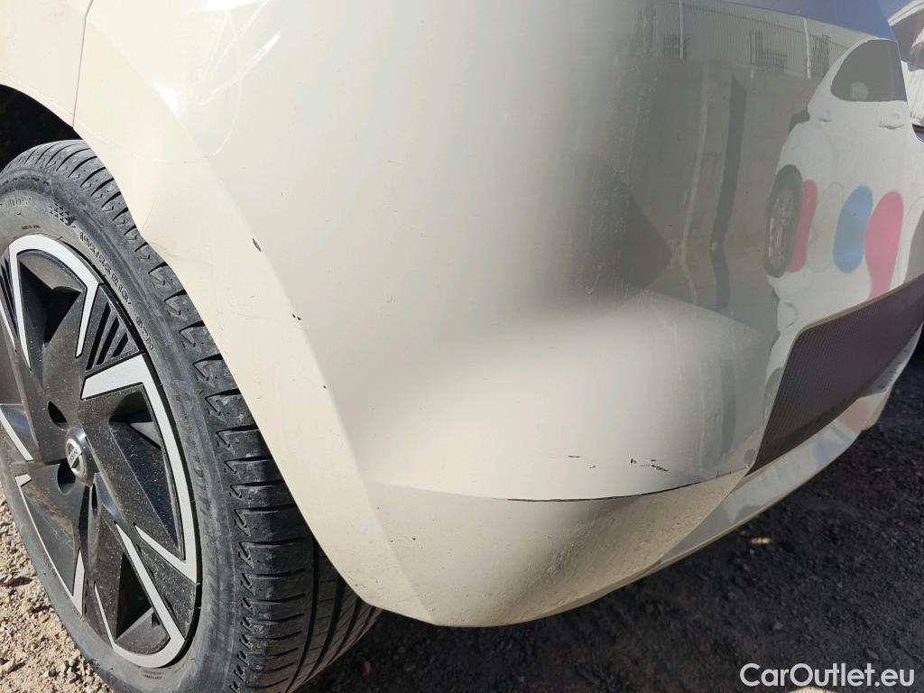  Nissan  Micra NISSAN  / 2017 / 5P / berlina con portón IG-T 68 kW (92 CV) E6D-F Acenta #20