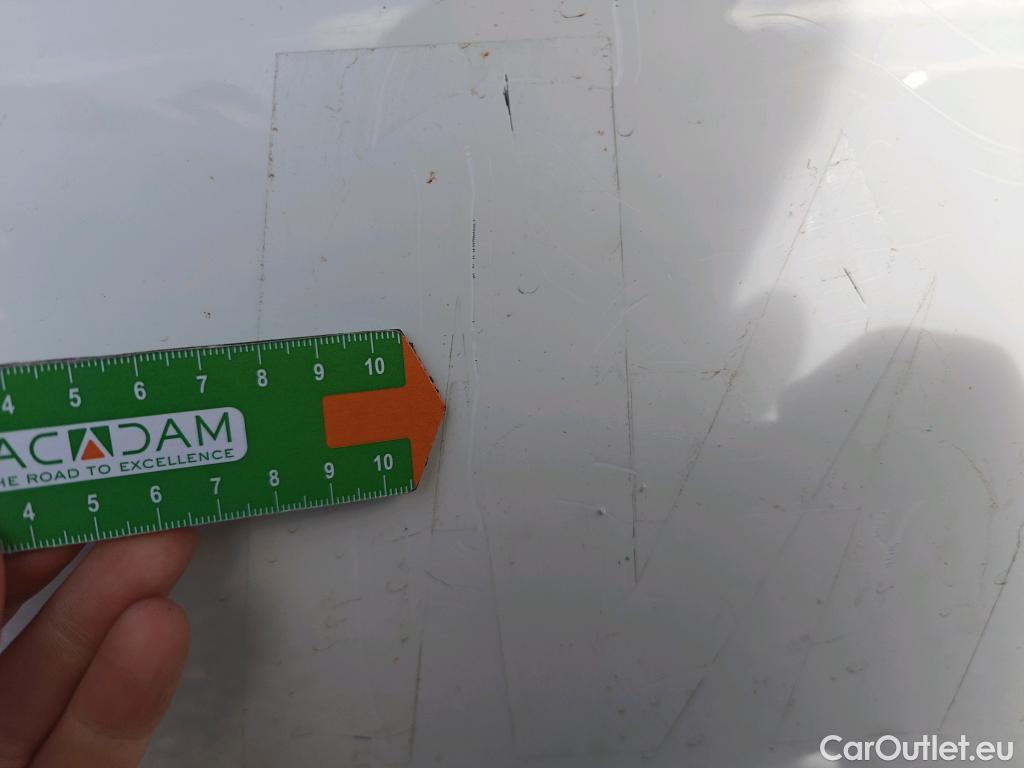  Peugeot  208 PEUGEOT e- / 2019 / 5P / berlina con portón Eléctrico Active #25