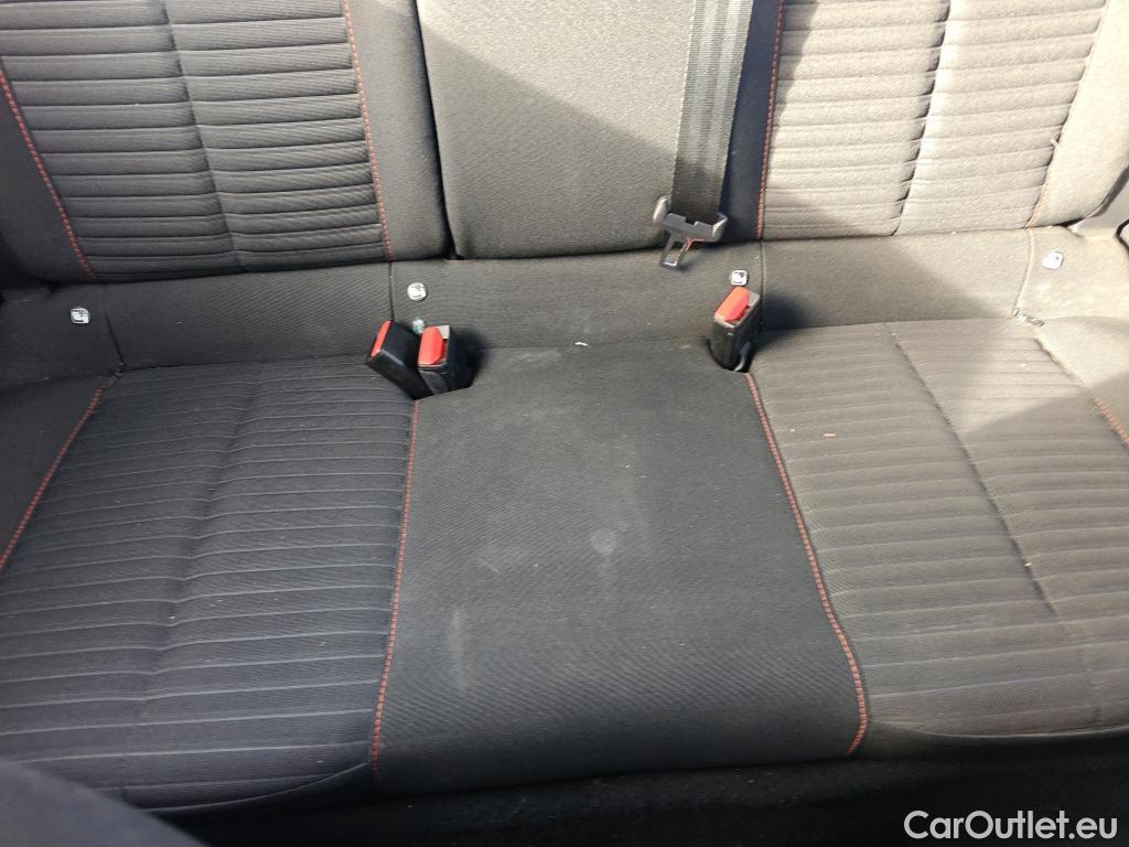  Peugeot  208 PEUGEOT e- / 2019 / 5P / berlina con portón Eléctrico Active #10