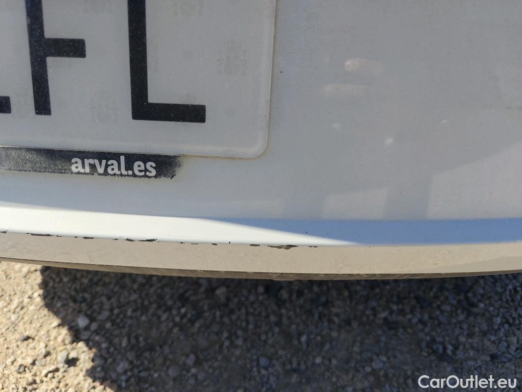  Seat  Leon SEAT León / 2016 / 5P / berlina con portón 2.0 TDI 110kW DSG-7 S&S Xcellence Ed Pl #23