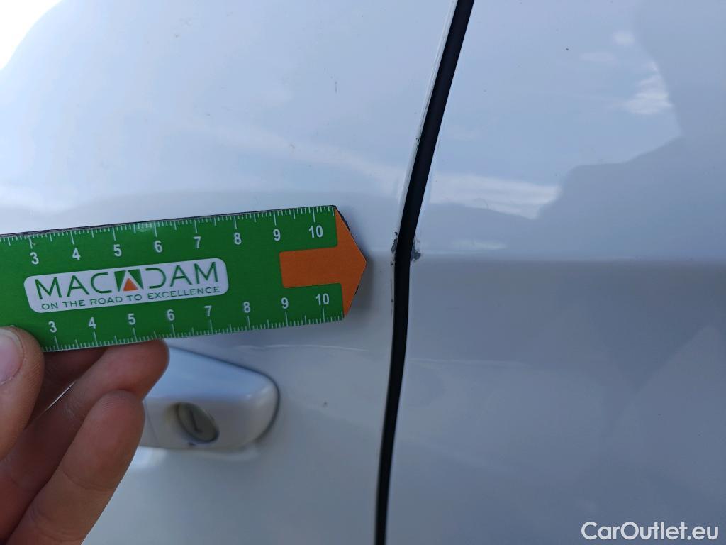  Opel   Grandland X OPEL Grandland / 2021 / 5P / todoterreno 1.5 CDTi Business Edition Auto #2