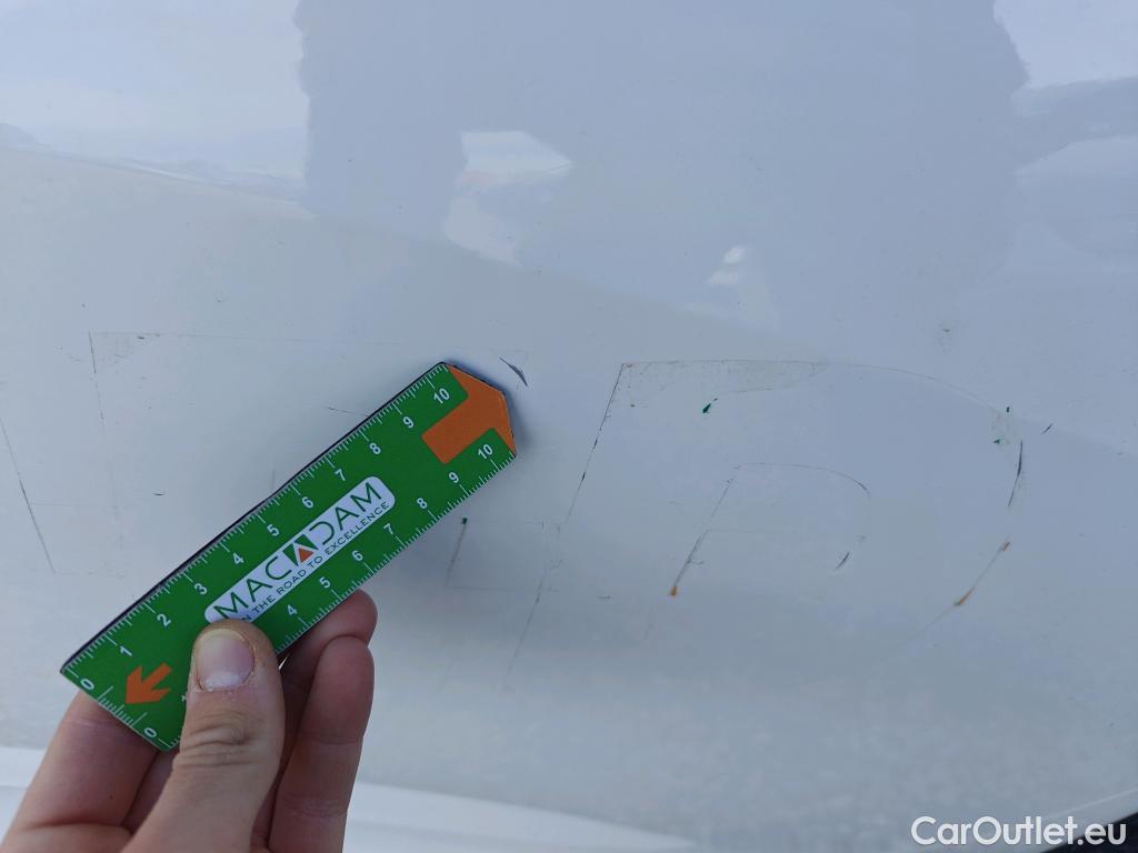  Peugeot  208 PEUGEOT e- / 2019 / 5P / berlina con portón Eléctrico Active #14