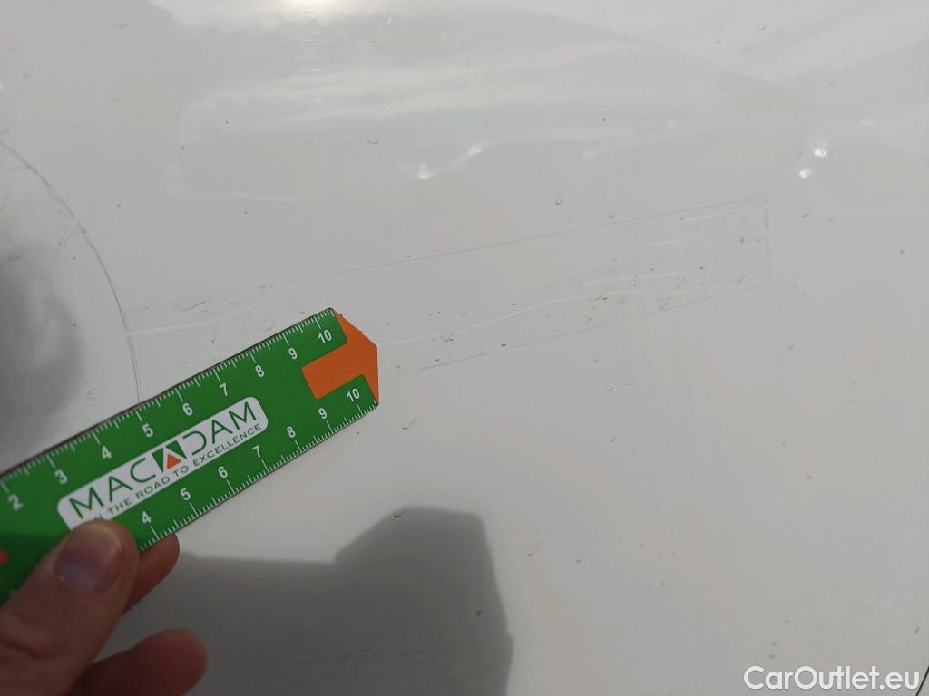  Peugeot  208 PEUGEOT e- / 2019 / 5P / berlina con portón Eléctrico Active #23