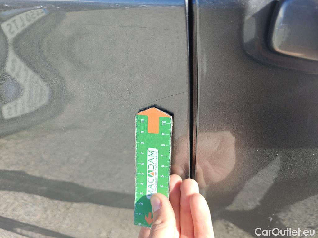  Nissan  Qashqai NISSAN  / 2017 / 5P / todoterreno dCi 85 kW (115 CV) E6D ACENTA (AC) #24