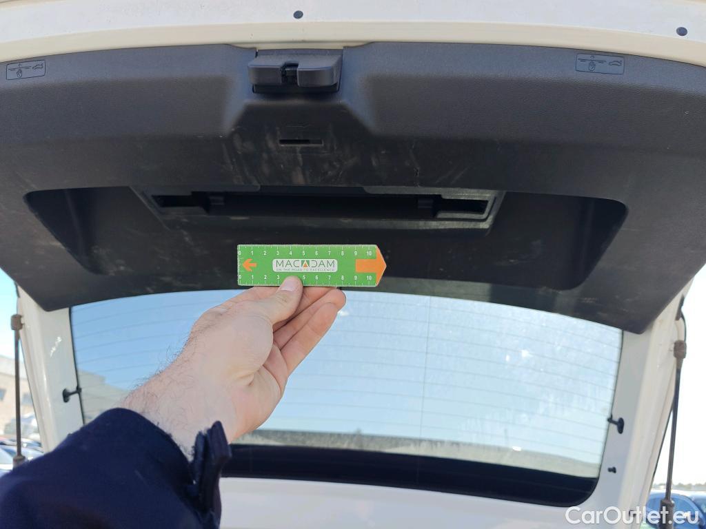  Volkswagen  Taigo VOLKSWAGEN  / 2021 / 5P / todoterreno Life 1.0 TSI 81kW (110CV) #4