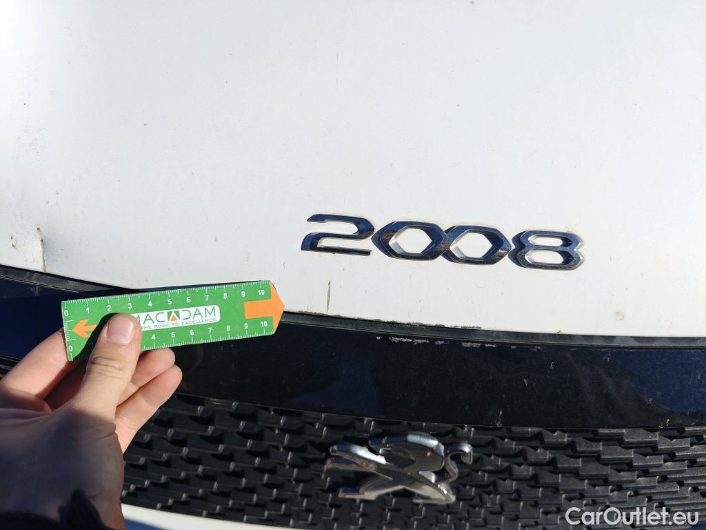  Peugeot  2008 PEUGEOT  / 2019 / 5P / todoterreno Active BlueHDI 81kW (110CV) #3