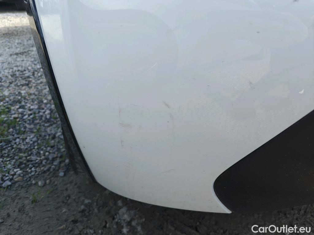  Peugeot  208 PEUGEOT e- / 2019 / 5P / berlina con portón Eléctrico Active #41