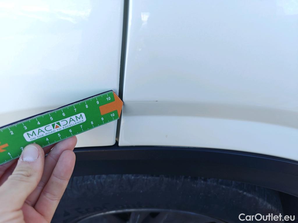  Nissan  Qashqai NISSAN  / 2021 / 5P / todoterreno DIG-T 116kW (158CV) mHEV Xtronic Acenta (AC2) #32