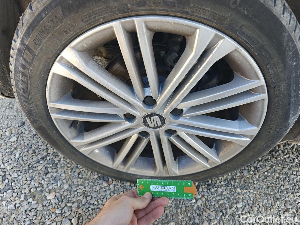  Seat  Leon SEAT León / 2016 / 5P / berlina con portón 2.0 TDI 110kW DSG-7 S&S Xcellence Ed Pl #54