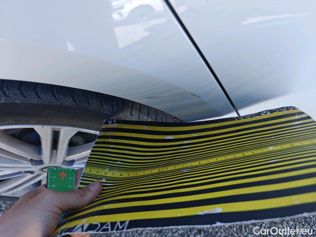  Seat  Leon SEAT León / 2016 / 5P / berlina con portón 2.0 TDI 110kW DSG-7 S&S Xcellence Ed Pl #17