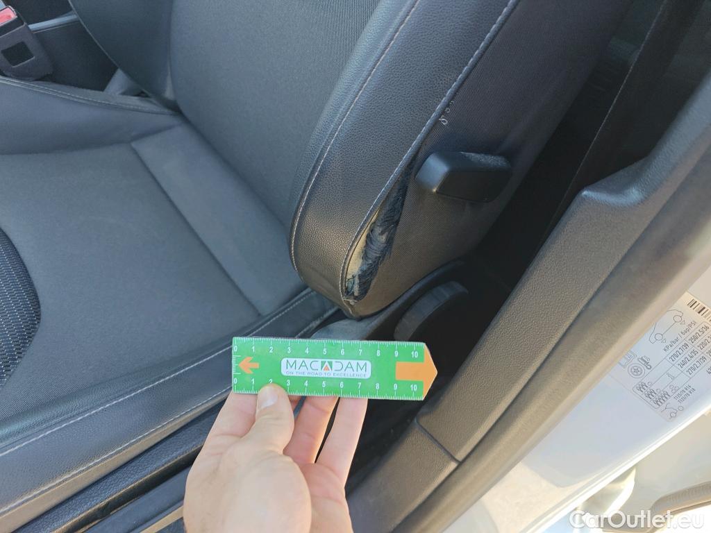  Seat  Leon SEAT León / 2016 / 5P / berlina con portón 2.0 TDI 110kW DSG-7 S&S Xcellence Ed Pl #35