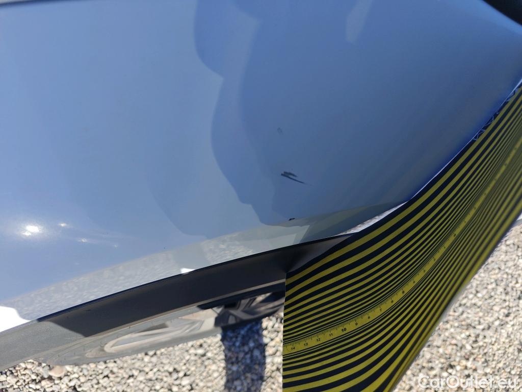  Peugeot  2008 PEUGEOT  / 2019 / 5P / todoterreno Active BlueHDI 81kW (110CV) #8