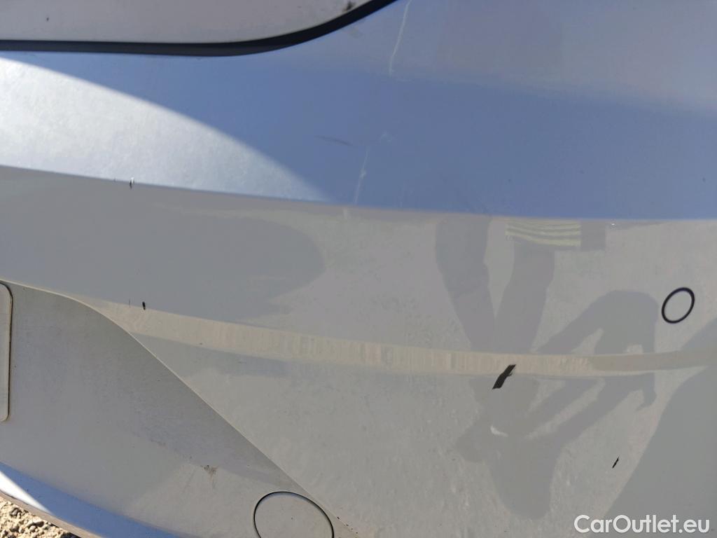  Seat  Leon SEAT León / 2016 / 5P / berlina con portón 2.0 TDI 110kW DSG-7 S&S Xcellence Ed Pl #24