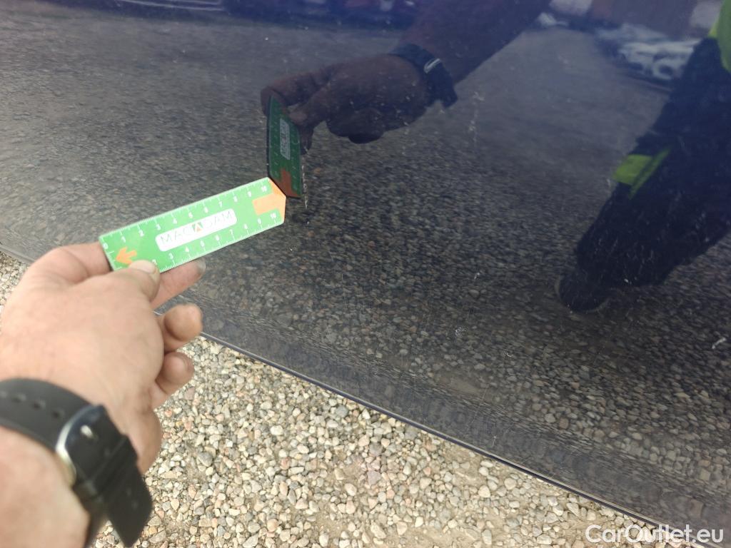  Volkswagen  Golf  VOLKSWAGEN / 2020 / 5P / berlina con portón Life 2.0 TDI 85kW (115CV) #9