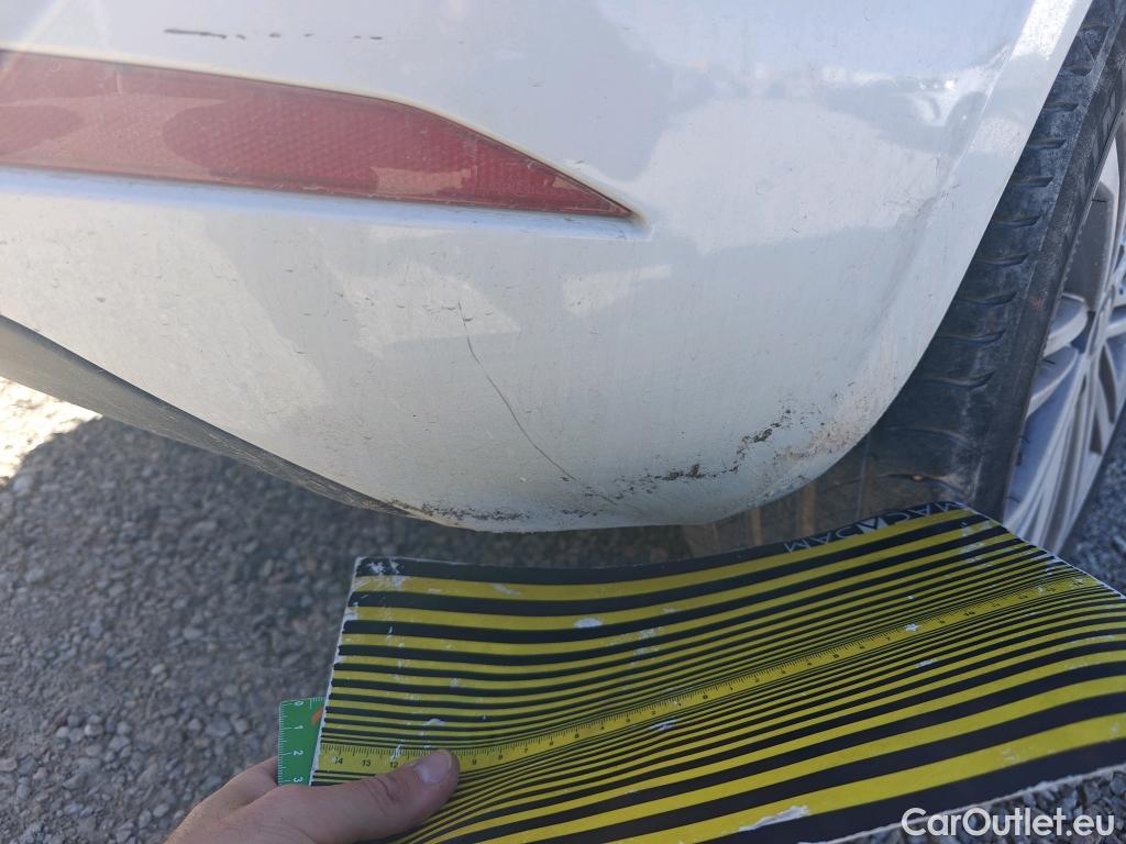  Seat  Leon SEAT León / 2016 / 5P / berlina con portón 2.0 TDI 110kW DSG-7 S&S Xcellence Ed Pl #25