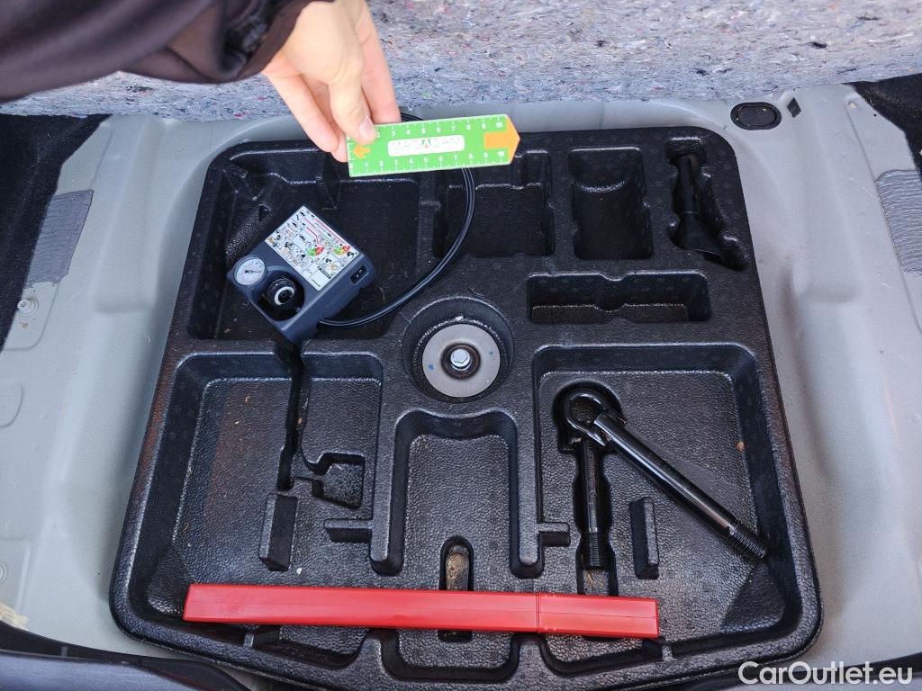  Nissan  Qashqai NISSAN  / 2021 / 5P / todoterreno DIG-T 116kW (158CV) mHEV Xtronic Acenta (AC2) #8