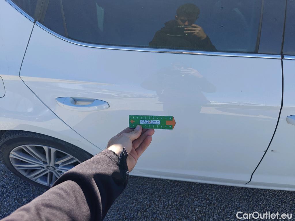  Seat  Leon SEAT León / 2016 / 5P / berlina con portón 2.0 TDI 110kW DSG-7 S&S Xcellence Ed Pl #14