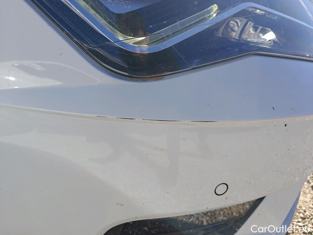  Seat  Leon SEAT León / 2016 / 5P / berlina con portón 2.0 TDI 110kW DSG-7 S&S Xcellence Ed Pl #48