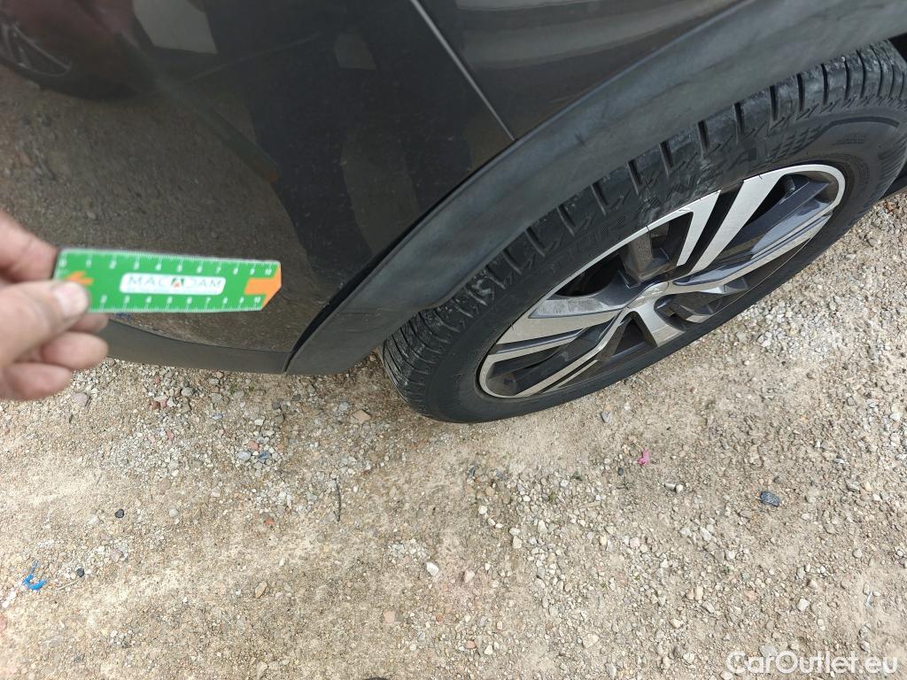  Peugeot  3008 PEUGEOT  / 2020 / 5P / todoterreno 1.5 BlueHDi 96kW (130CV) S&S Allure EAT8 #32